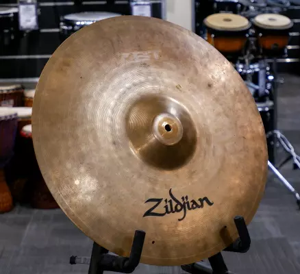 Store Special Product - Zildjian - ZBT18C - ZBT Series - 18 inch Crash